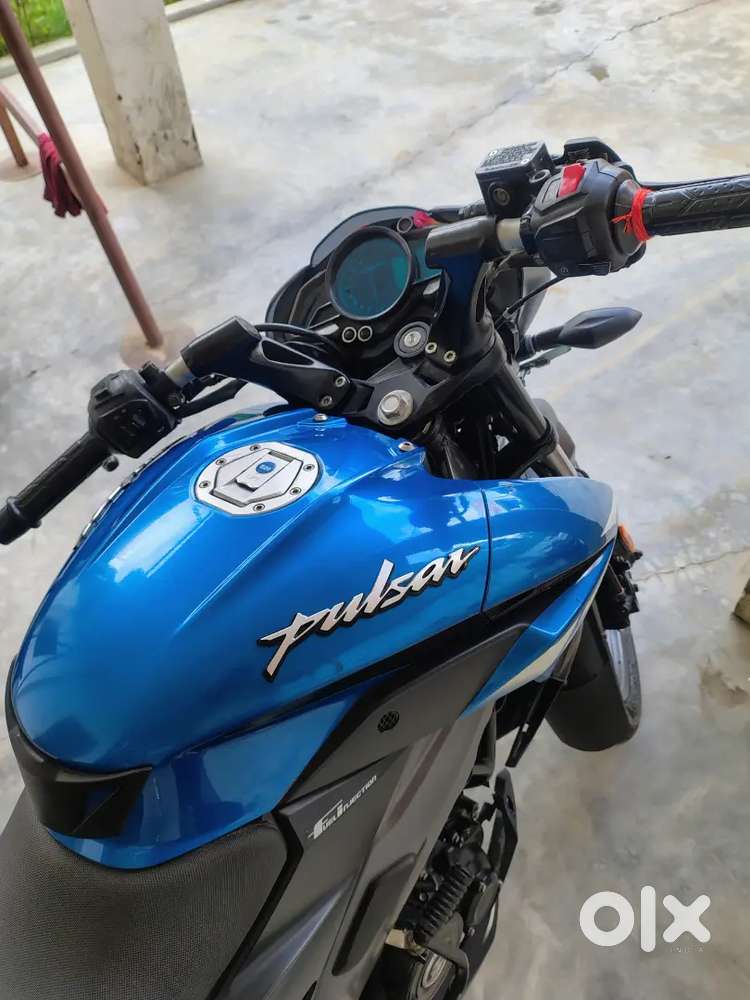 PULSAR 125NS ABS (BLUE BLACK)