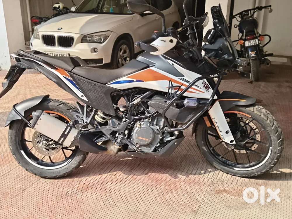KTM Duke 390 adventure
