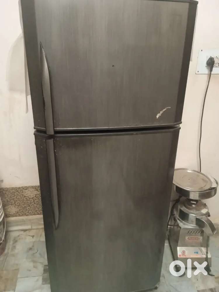 Godrej friedge 220 litre well condition