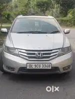 Honda City 2012 Petrol with sunroof Well Maintained. Delhi registred