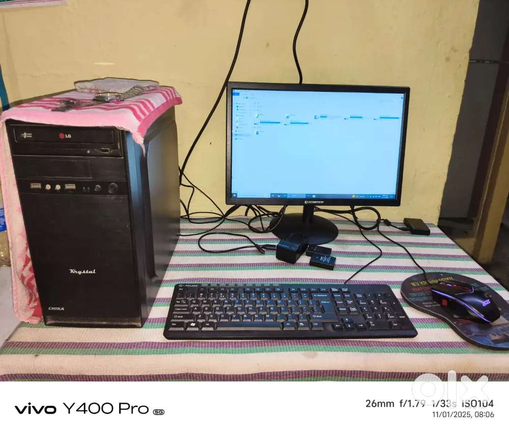 i5 3rd generation 8Gb Ram moniter 18 inches