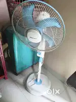 Bajaj stand fan