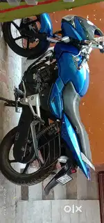 Gadi chalne ki condition mein hai