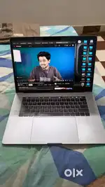 Macbook Pro 2019 15 inch i9, 16gb Ram 512GB SSD