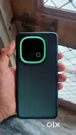 VIVO IQOO 13 (12,256)