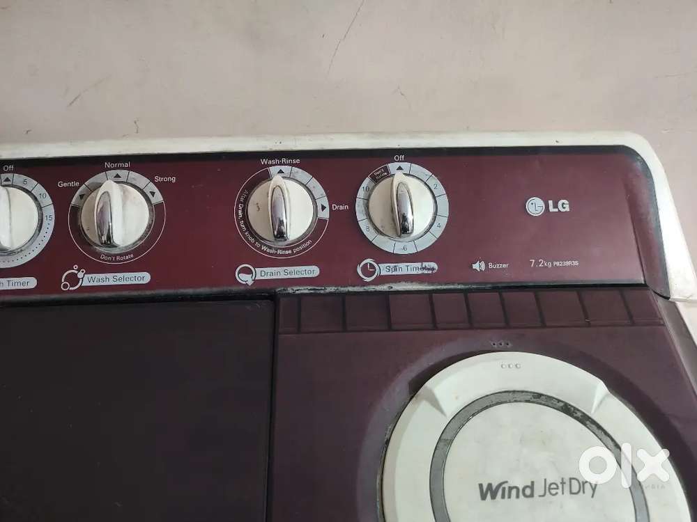 LG Semi-Automatic Washing Machine