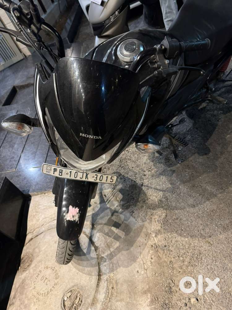 feb 2024 Model 11000 km driven