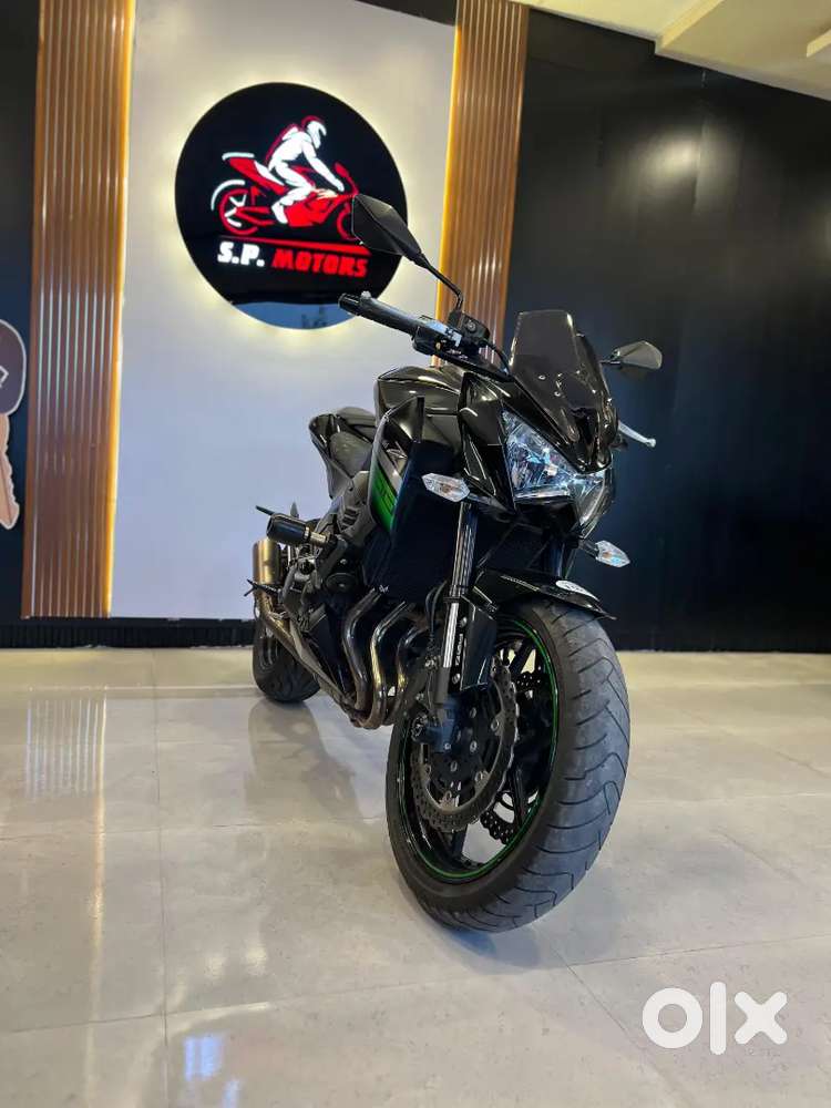 KAWASAKI Z800
