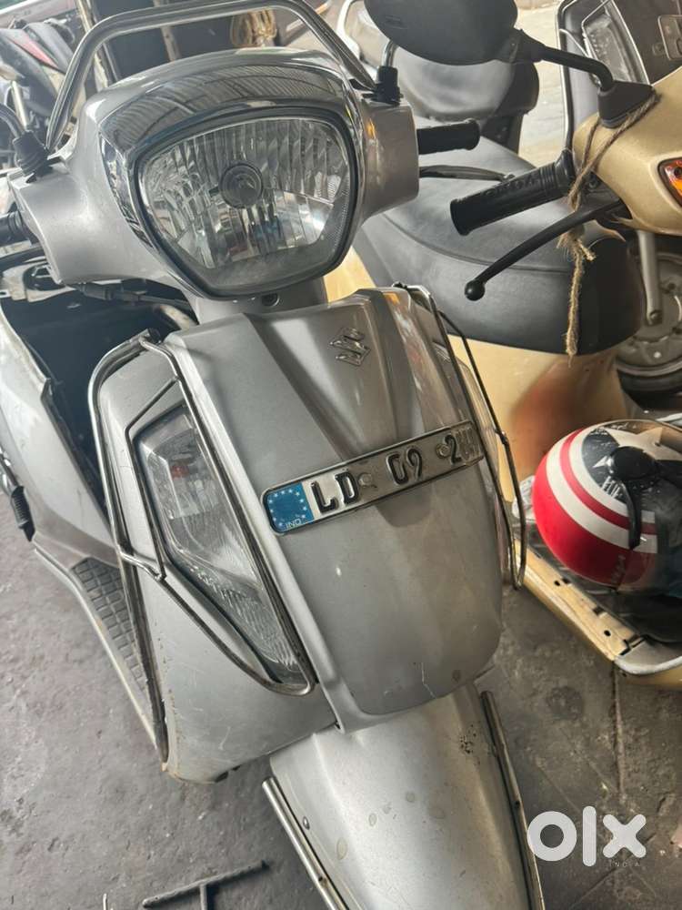 Two wheeler workshop