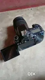 Canon 80d good condition single hand is there