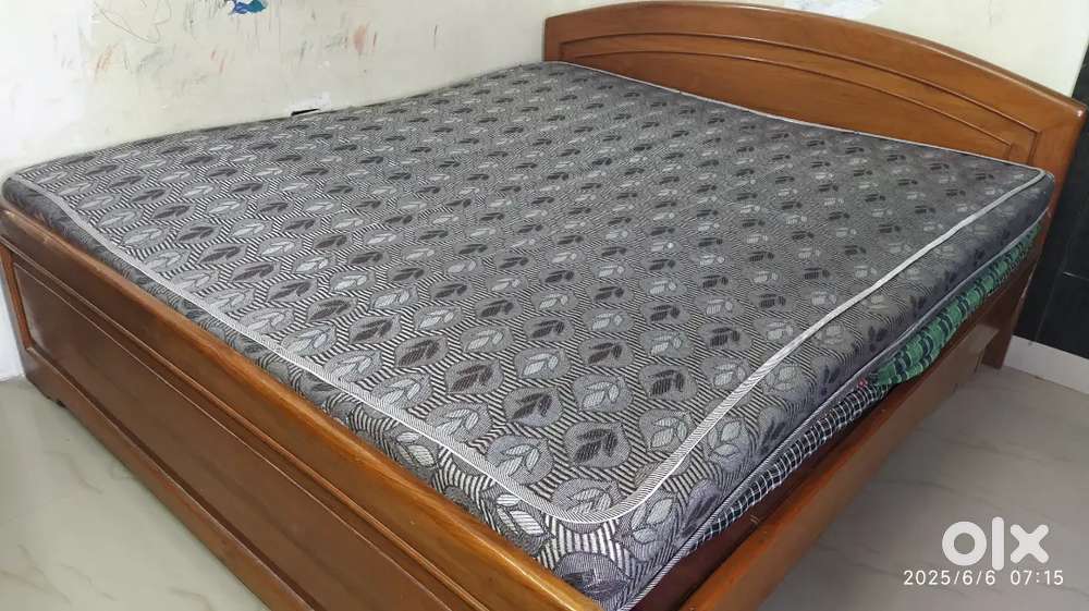 Matress (king size)