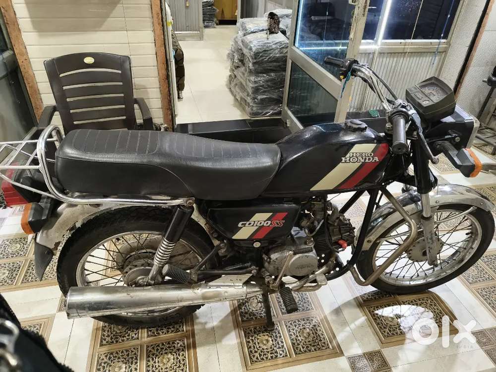 Hero Honda CD 100 SS , very low fuel consumption, well maintained