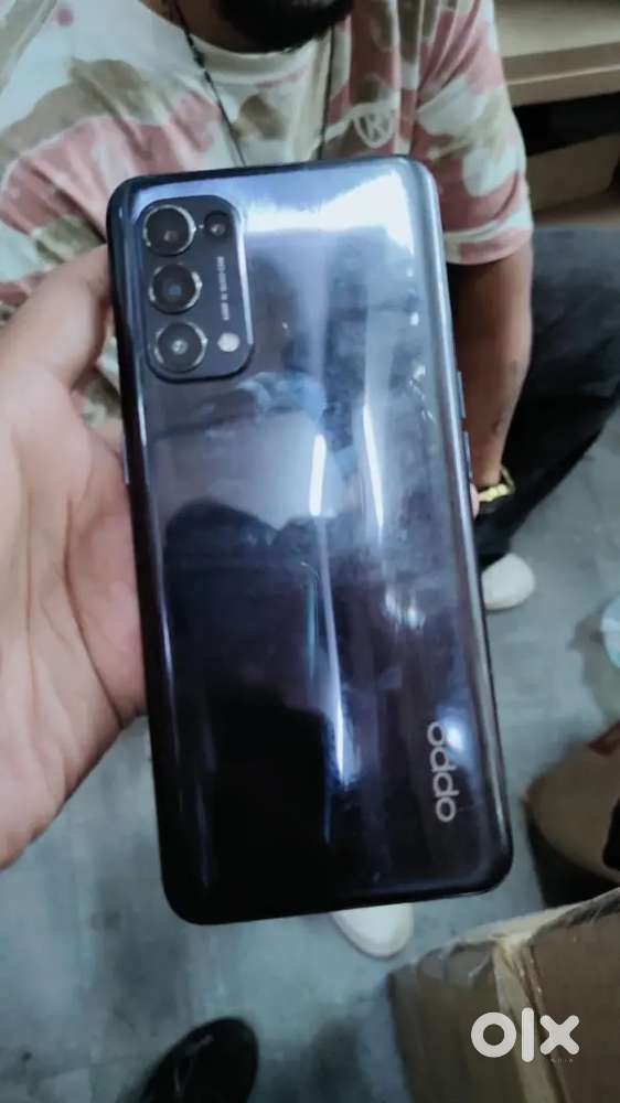 2 Phone good condition me vivo oppo 8 128gb