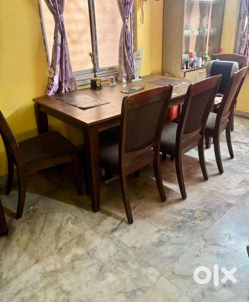 6 seater Wooden Dinning Table