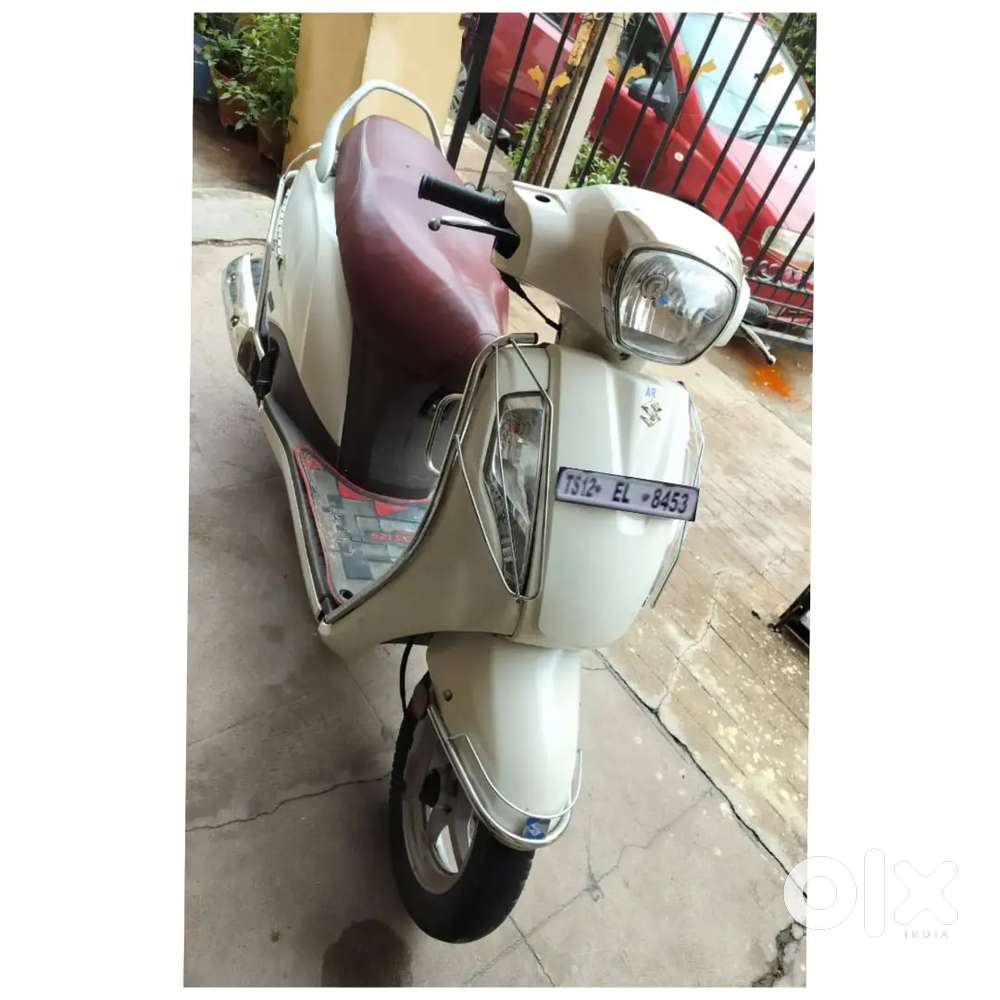 Suzuki Access  2019 125cc v neat and good condition single used frsale
