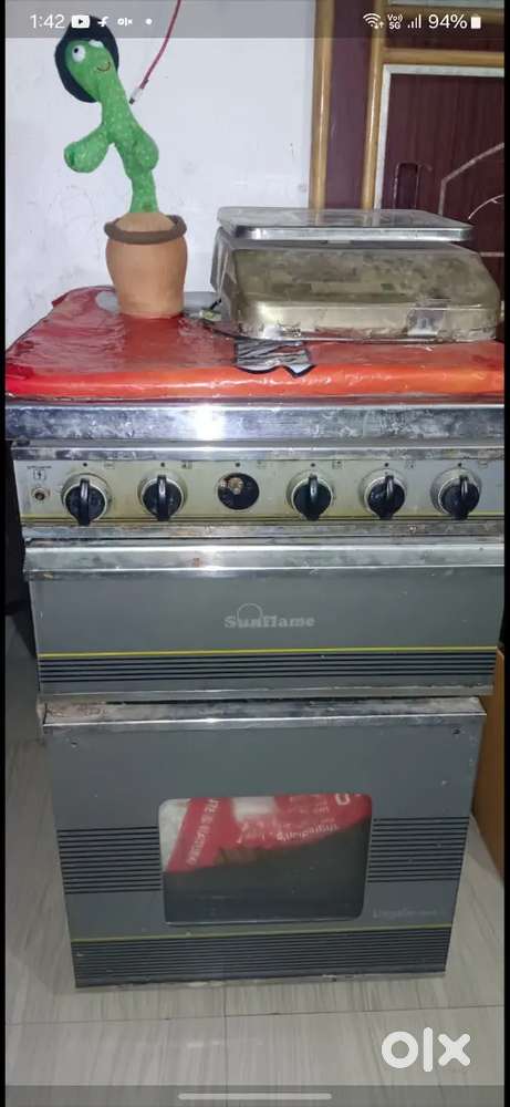 Gas pizza oven is very good condition