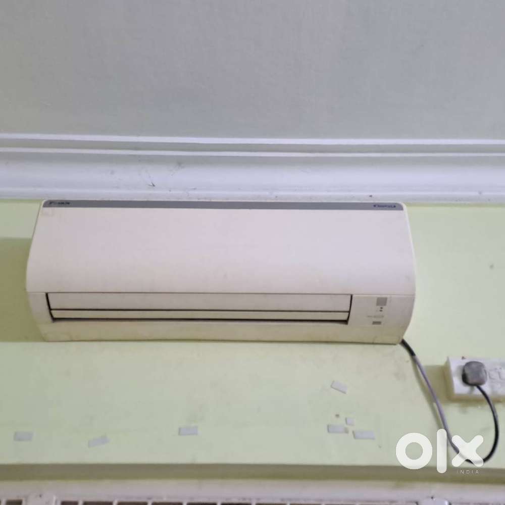 Daikin 2 ton ac