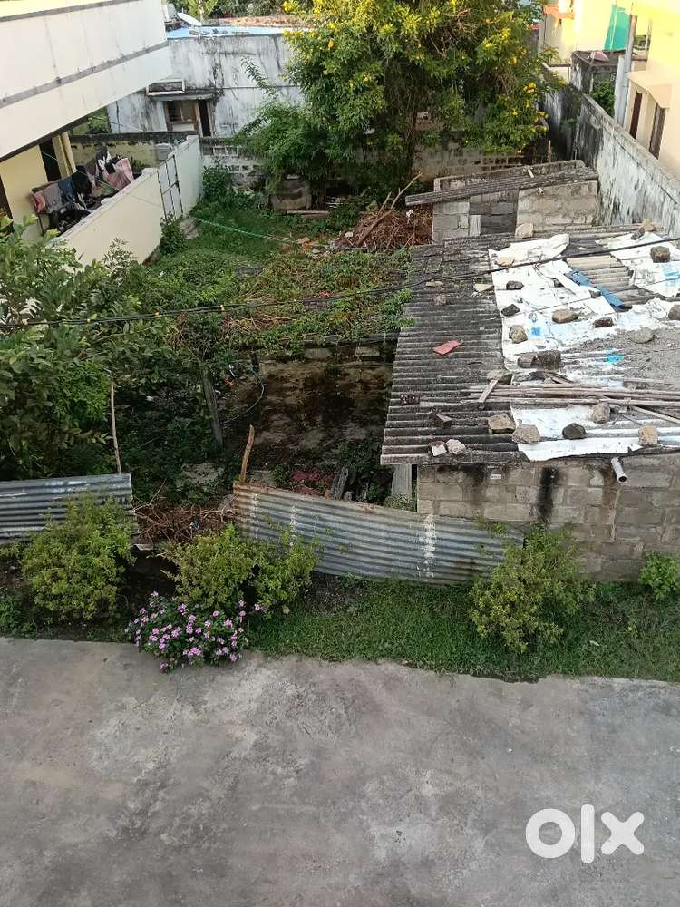 Urgent for sale 172 square yards in prime location