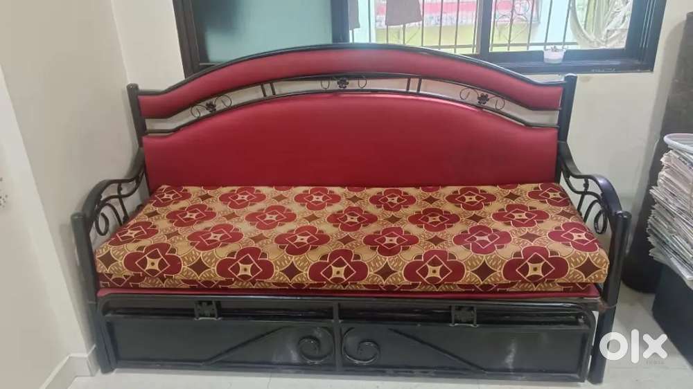 Sofa come bed