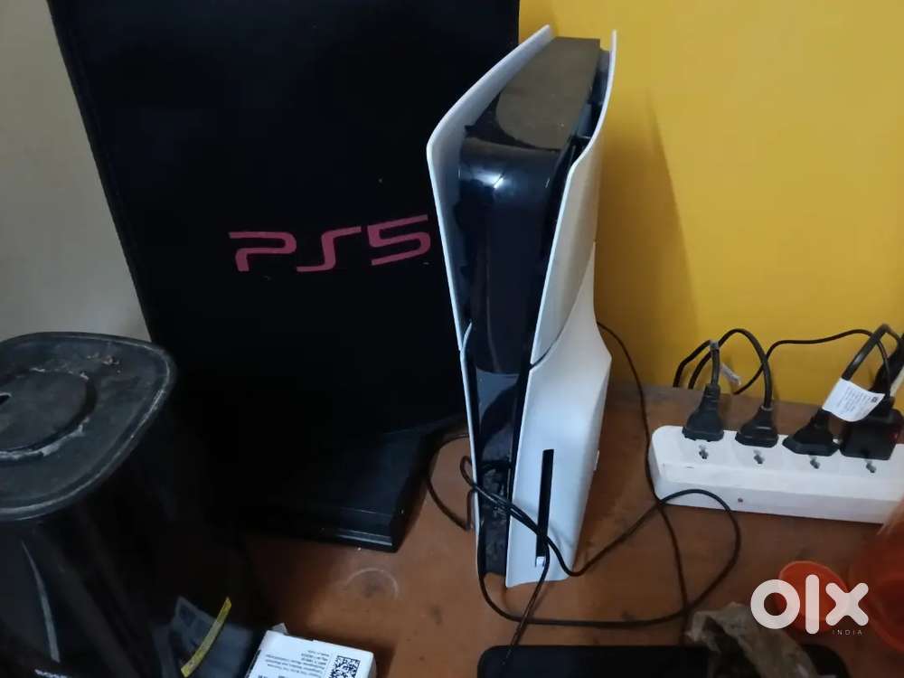 Play Station 5 (1Tb,1Controller)