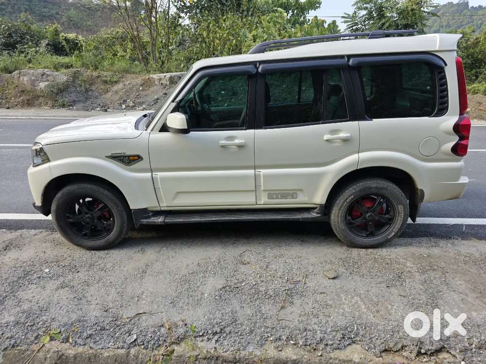 Mahindra Scorpio s10 2017 Diesel 38000 Km Driven