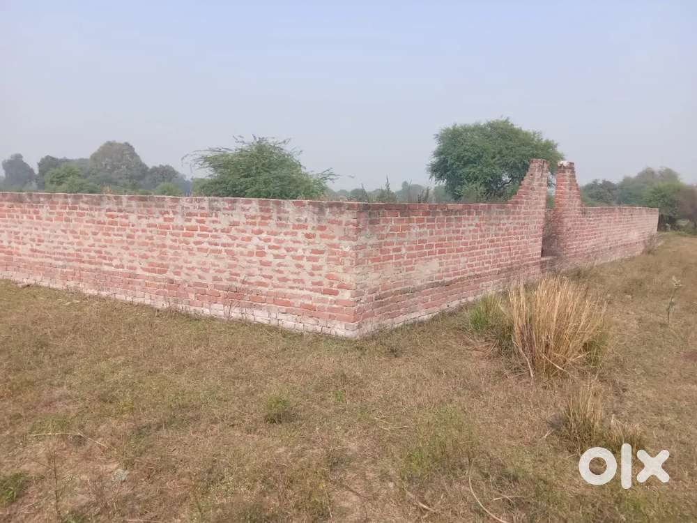 URGENT SALE!! 400 SQ YARD CORNER PLOT AT SALEMPUR ROAD ROOMA KANPUR