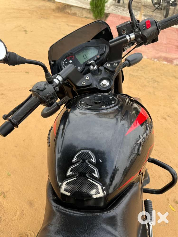 Bajaj pulsar 125