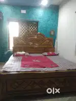 Double bed teak wood head box design