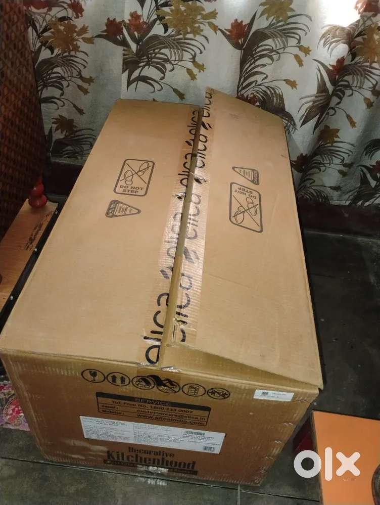 Brand new Elica 90cm Auto Clean Chimney - unused , with bill