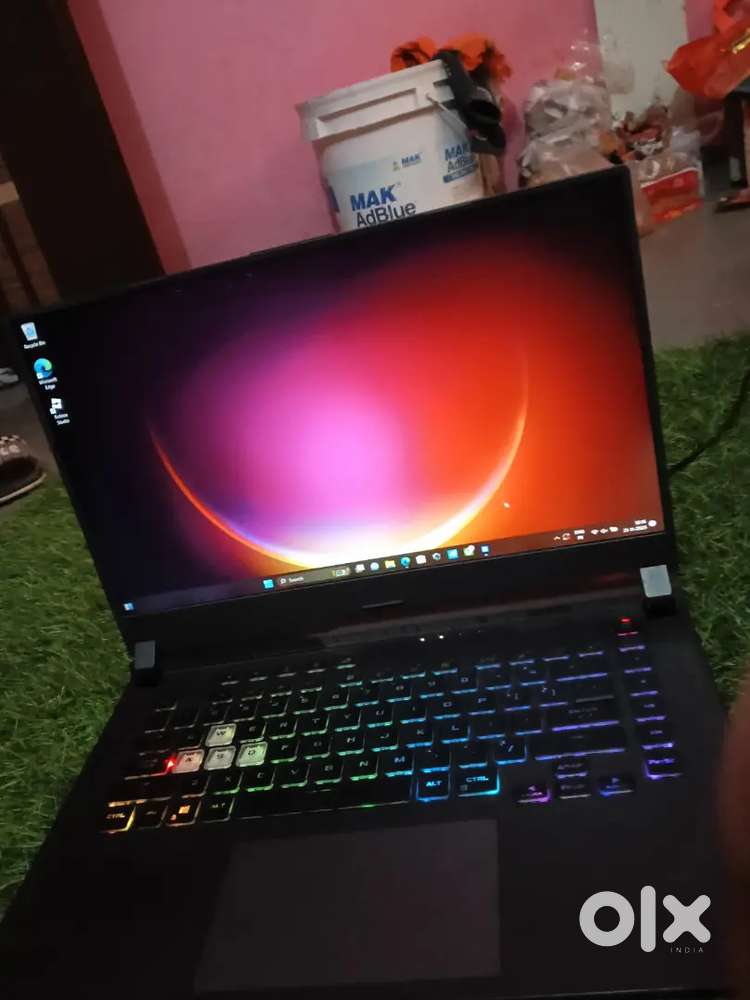 New condition laptop no scratches