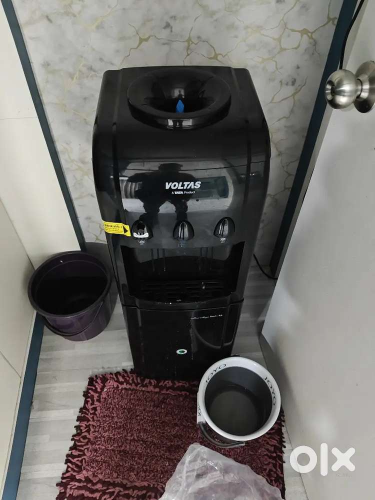 Water dispenser voltas