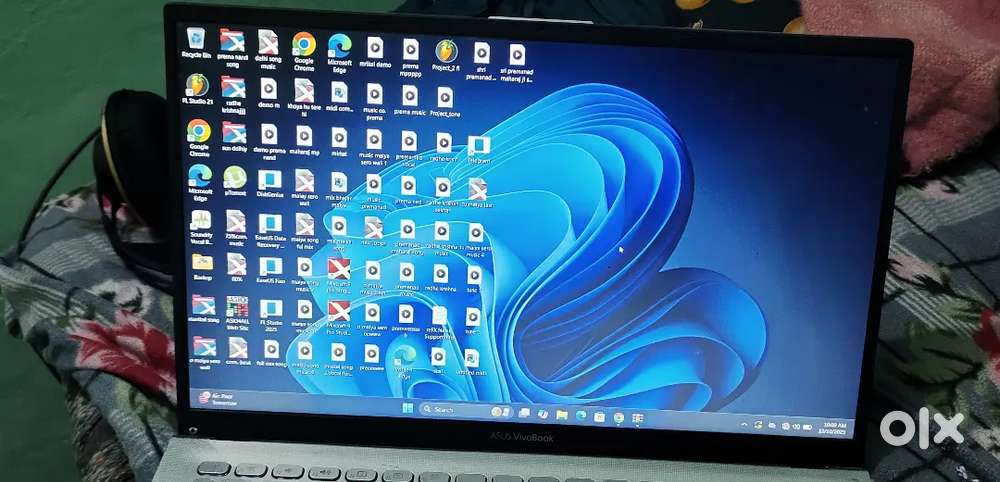 Ashus rayzan 5  ram 16 gb 500 gb SSD and 500 gb hhd