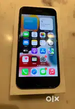 iPhone 7, 128 GB with new headphones