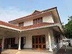 28 CENT 4000SQFT  HOUSE (VILLA) FOR SALE AT ERNAKULAM VADUTHALA