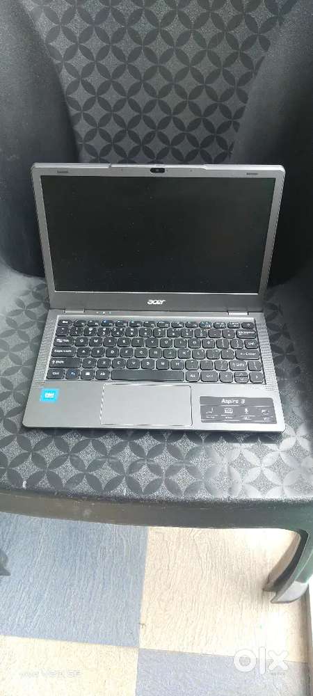 Acer aspire 3     8gb 512gb