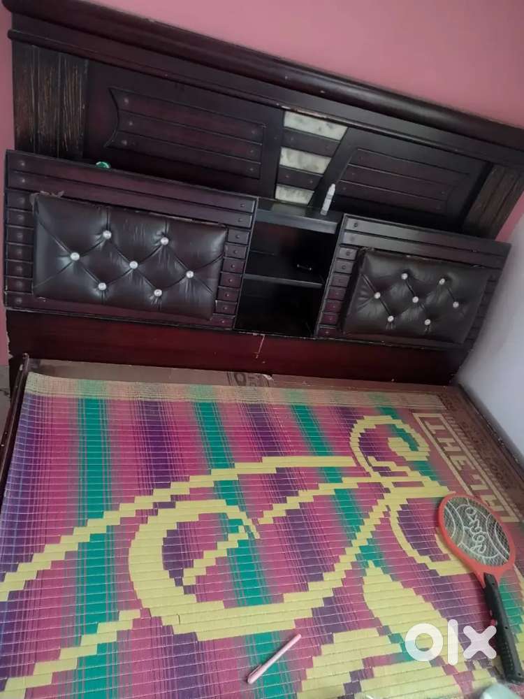 Bed with draws
