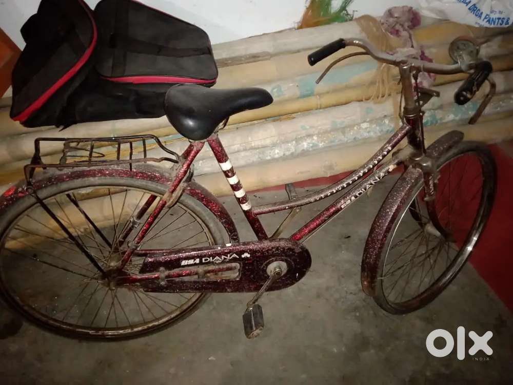 BSA Cycle available at 1500₹