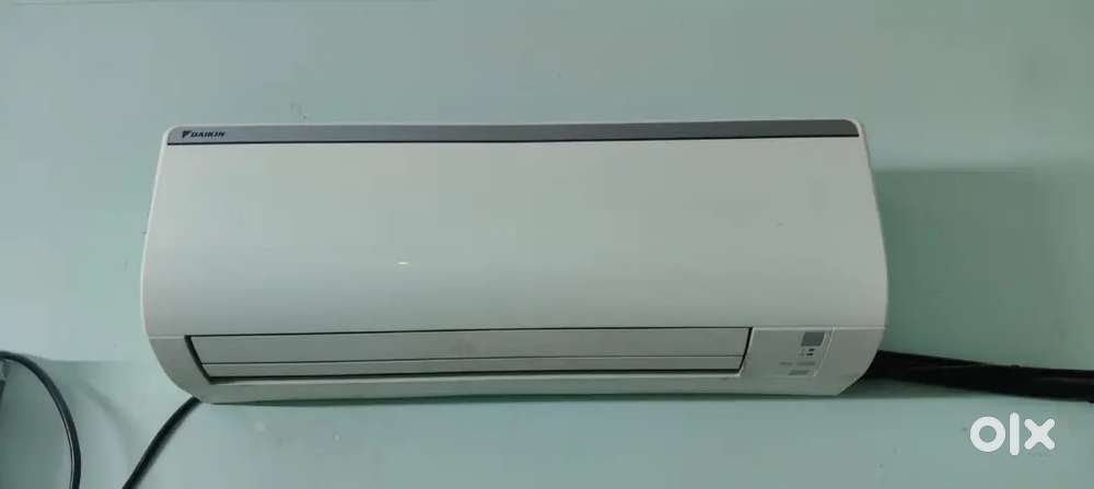 Daikin 1ton indoor remote outdoor only