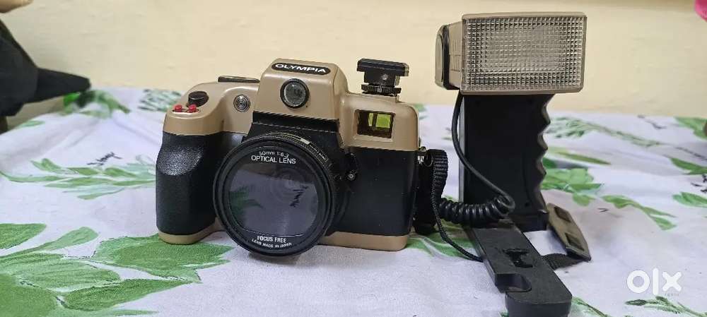 OLYMPIA CAMERA