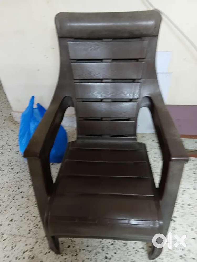 2 Supreme Comfy Plastic Chair with Armrest and wooden stool