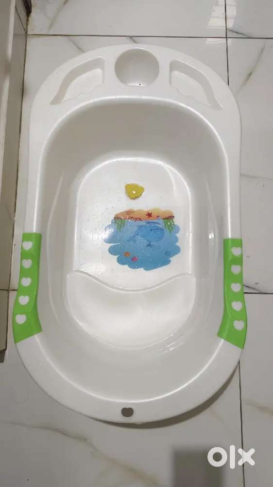 Bath tub for babies