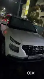 Hyundai Venue 2019 (DECEMBER) Petrol Good Condition