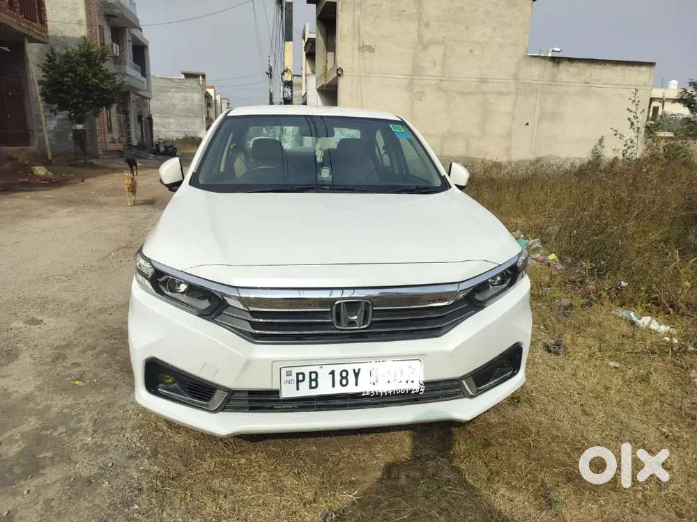 Honda Amaze 2024 Petrol 27500 Km Driven