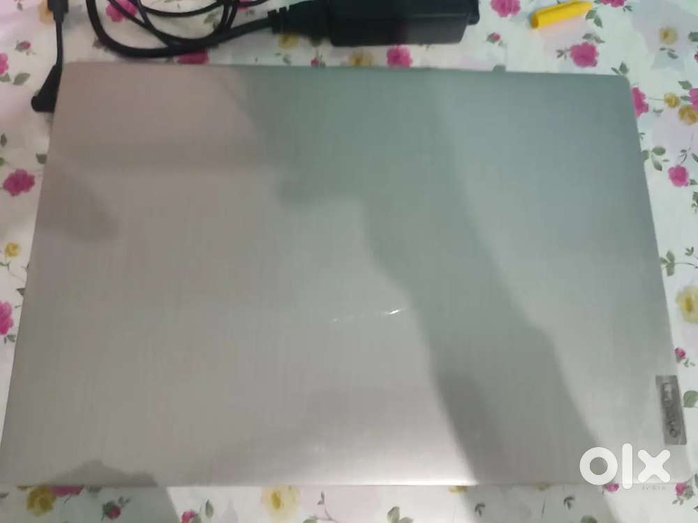 Lenova ideapad slim 3