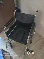 Wheel chair with combode