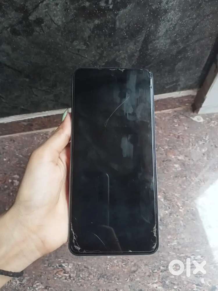 Realme narzo N55 selling