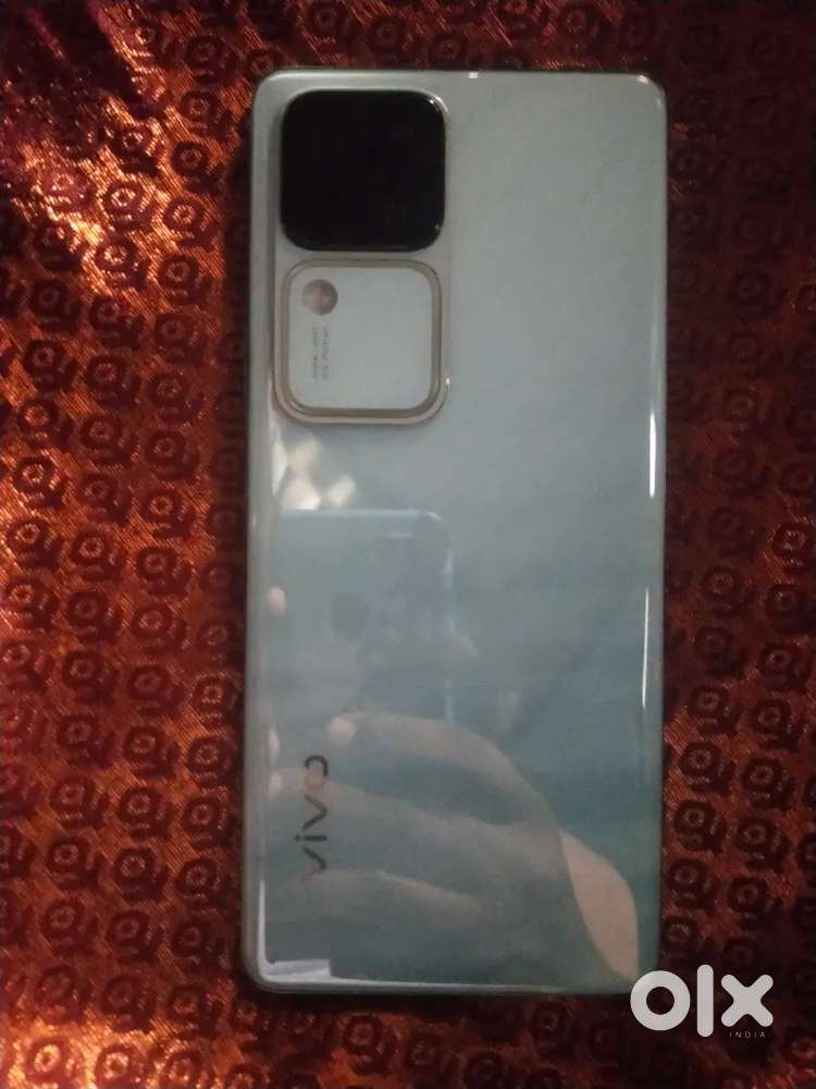 Vivo V30 in excellent condition
