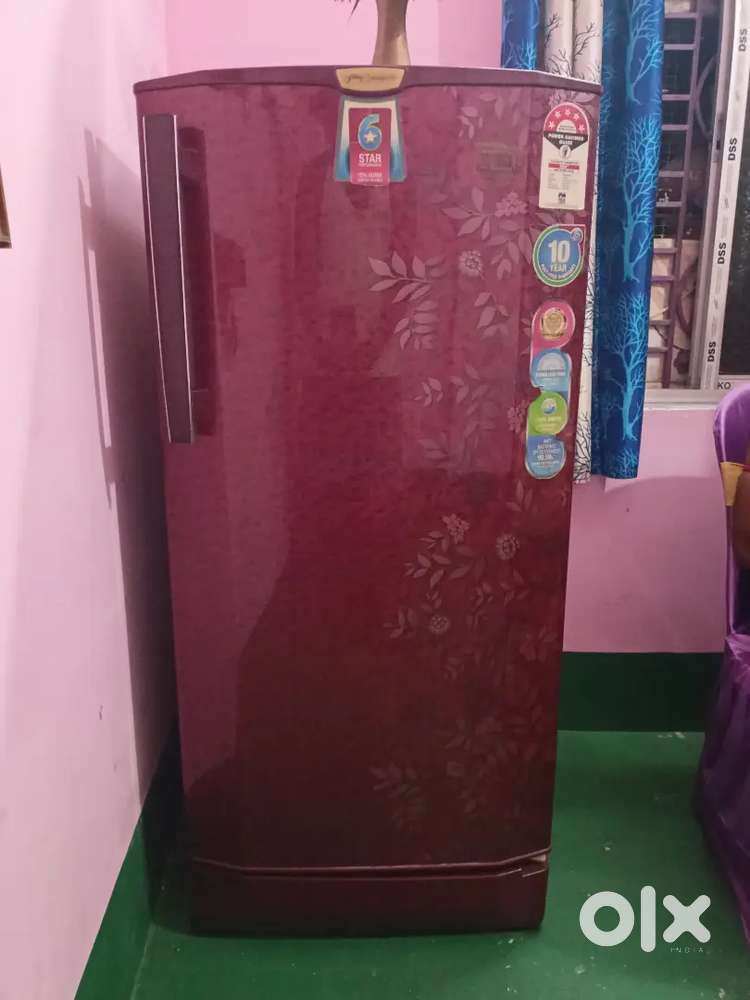 Godrej Edge Pro 6-Star Fridge – Excellent Condition  Energy Saver