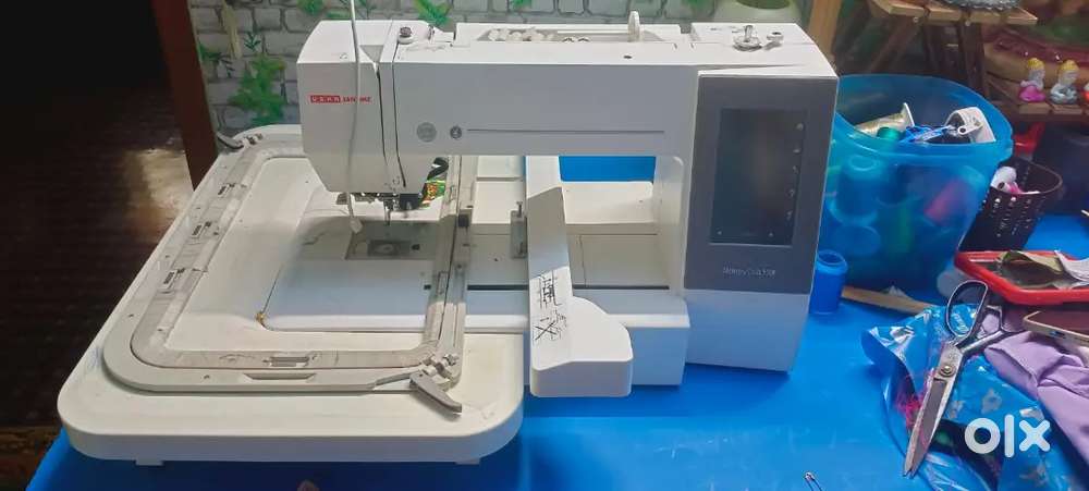 Computer embroidery machine