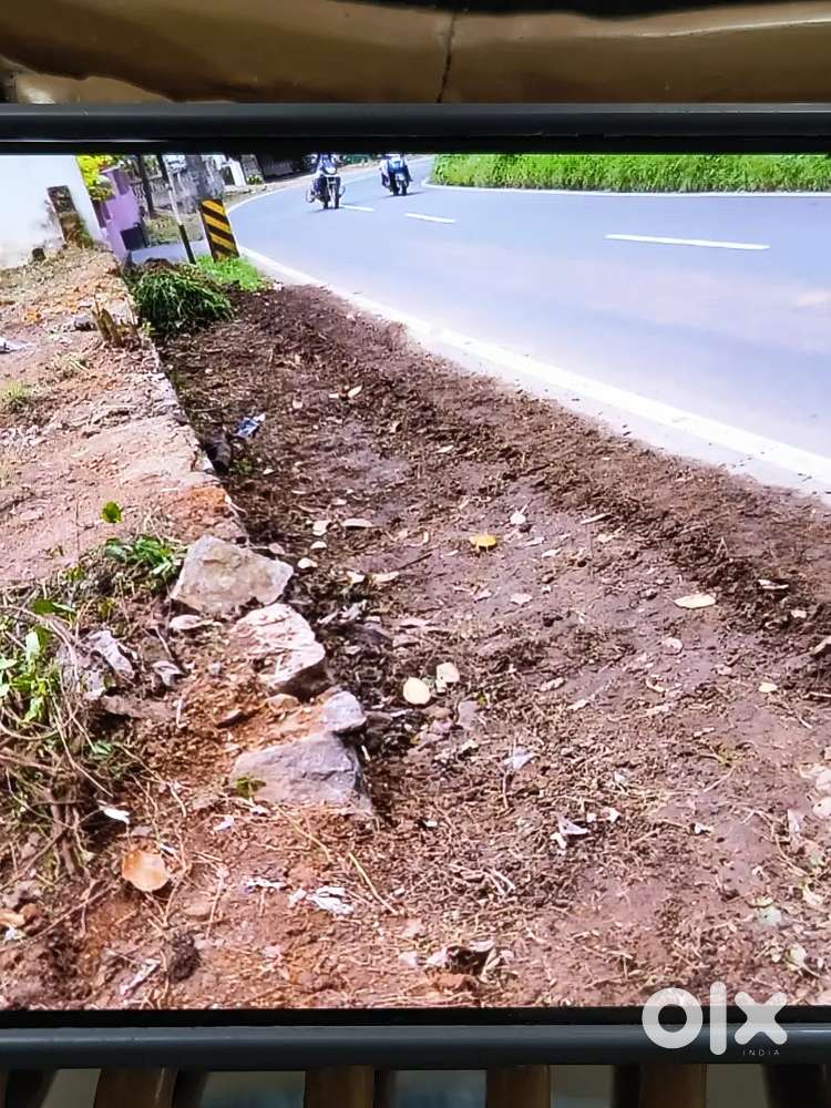 Land near Mala town Trichur Main road sale or lease